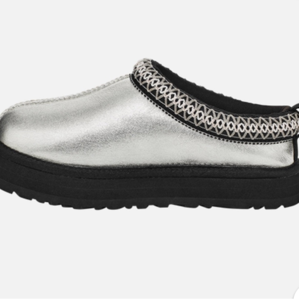 UGG Metallic Tazz Leather